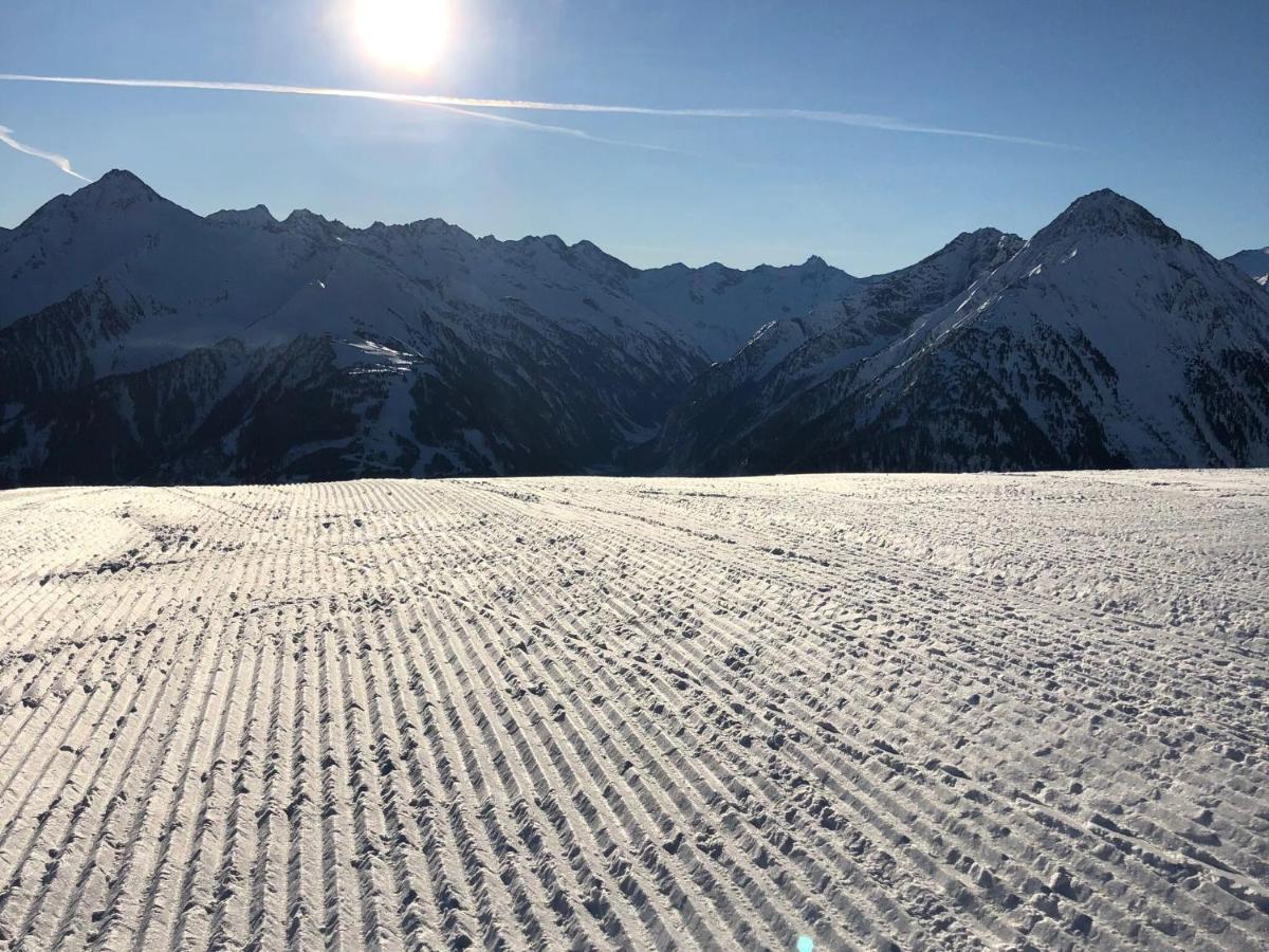 Apartment Between Mayrhofen And Finkenberg Екстер'єр фото