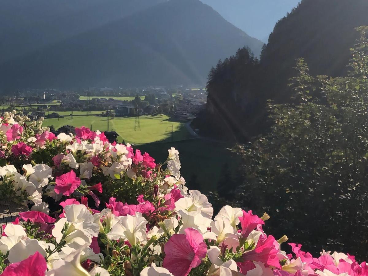 Apartment Between Mayrhofen And Finkenberg Екстер'єр фото